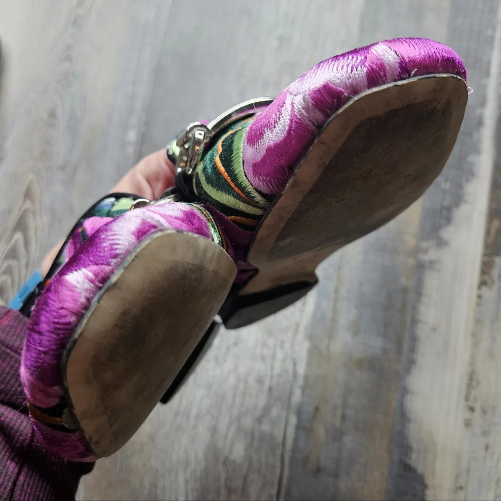 Jeffrey Campbell Mules Size 6 Purple Ravis Embroidered Floral - Picture 9 of 10